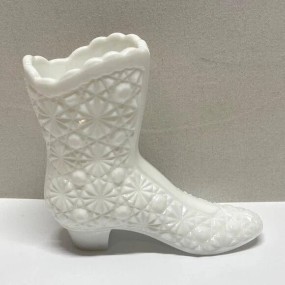 Vintage Fenton Milk Glass Dairy Button Boot 4.25" Collectible Art Shoe Vase EUC - Picture 11 of 11